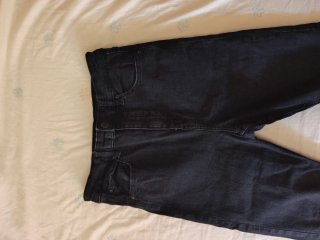 Vaqueros negros skinny con rotos Pull&Bear