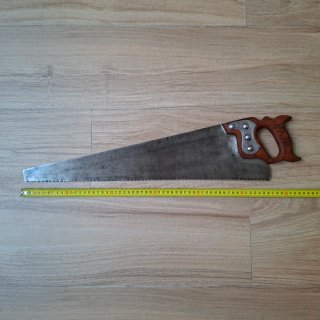 Serrucho carpintero madera