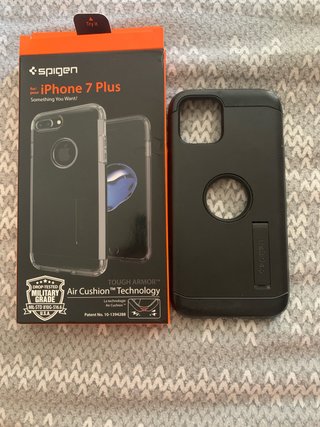 Cover iPhone 12  pro Spigen Nero