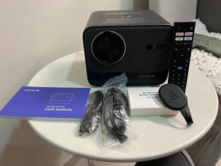 Proyector Wimius K9 con mando y dongle WiFi