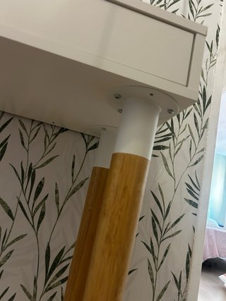 Tocador/escritorio blanco y madera