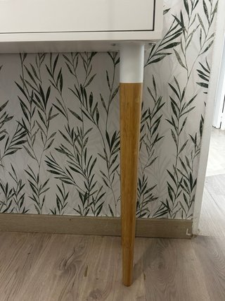 Tocador/escritorio blanco y madera