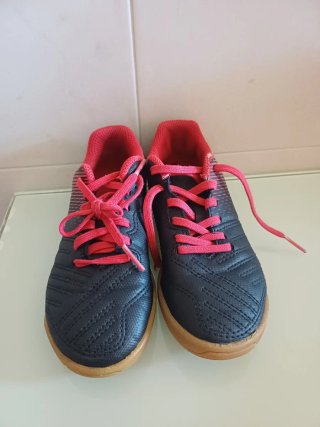 Botas fútbol niño Talla 28