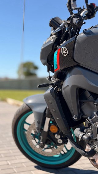 Yamaha MT-09 Negra/Gris