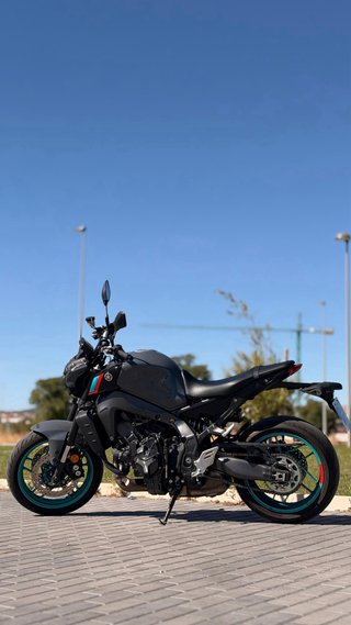 Yamaha MT-09 Negra/Gris