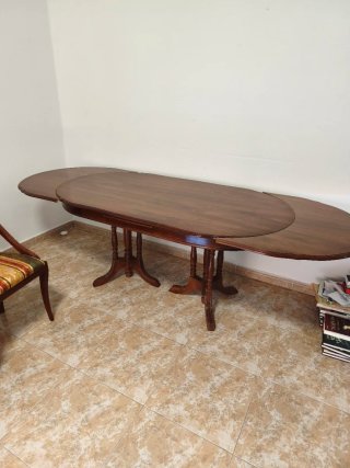 Mesa extensible y sillas madera maciza