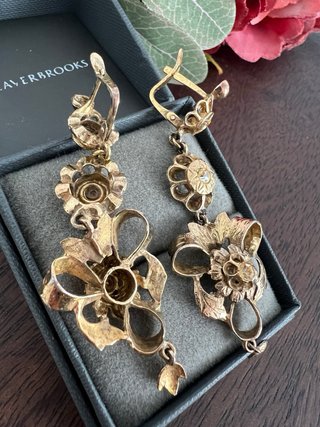 Pendientes antiguos