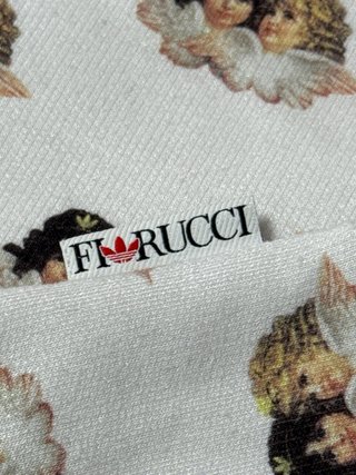 Camiseta Adidas x Fiorucci Estampada