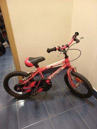 Bicicleta infantil rosa ATRACTOR