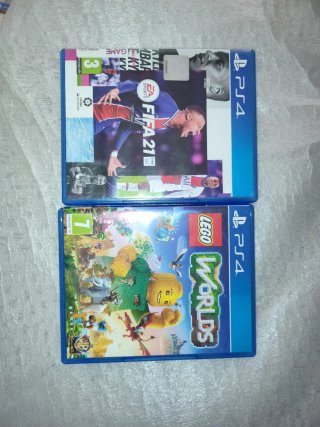 PS4 (PlayStation 4) con 2 mandos
