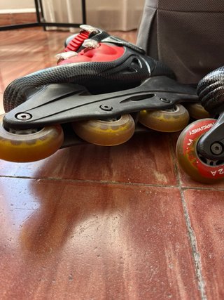 Patines en línea Talla 38 + Protecciones