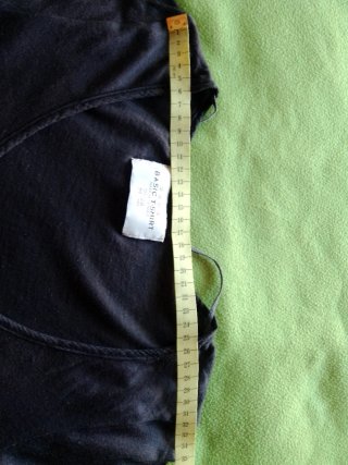 Camiseta Zara manga corta negra