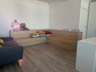 Gradas de madera para oficina