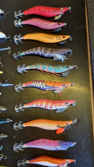 Lote de pesca: pajaritos señuelos,plomos,pulperas,