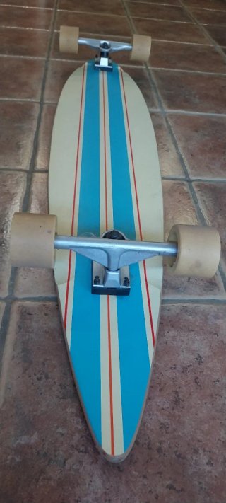Longboard madera y lija azul
