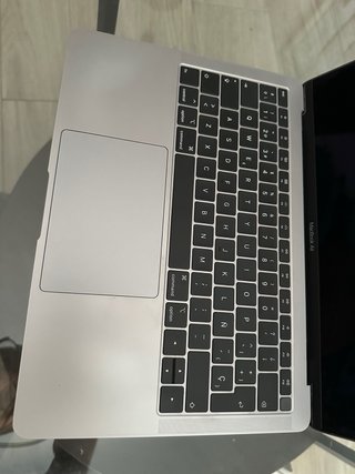 Macbook Air 13” Retina 2019 gris espacial
