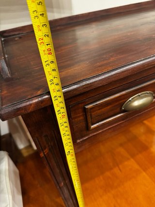 Mesa escritorio madera con cajón estilo colonial