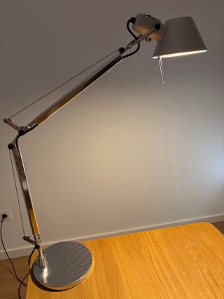 Lámpara Artemide Tolomeo Tavolo escritorio