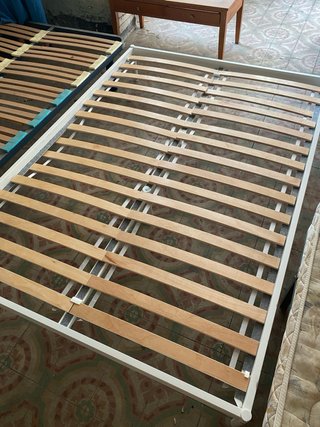 Colchón y estructura de cama
