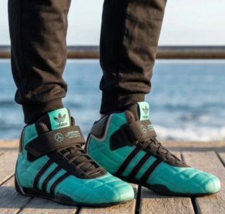 Zapatilla Adidas Racer Hi Mercedes-AMG Petronas F1