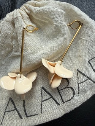 Pendientes Malababa Flor Maquillaje Dorados