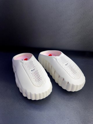 NIKE ISPA MIND BODY / MULES (NUEVOS) - TALLA 41.5