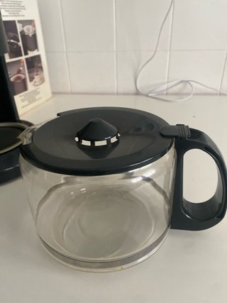 Cafetera Taurus Aroma 10-12 tazas Jarra con raja