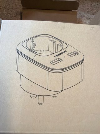 Adaptador de viaje TESSAN con 2 USB