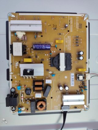 LG 65NANO7860A (pantalla rota) se vende despiece.