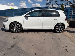 Volkswagen Golf GTI ( Adidas )