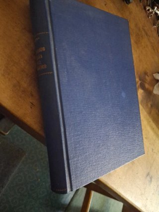 Libro antiguo. El Pasado, Azaña y el Porvenir