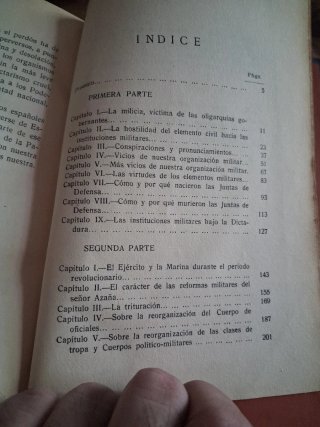 Libro antiguo. El Pasado, Azaña y el Porvenir