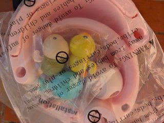Asiento de baño para bebé con respaldo