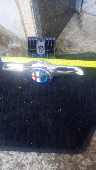 Insignia Emblema Alfa Romeo GT Cromado