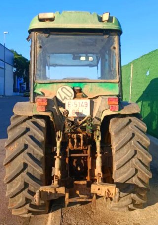 Tractor John Deere 5500N