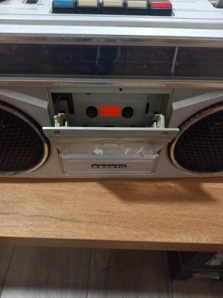 Radiocassette Sanyo M 9903K Made in Japan BoomBox