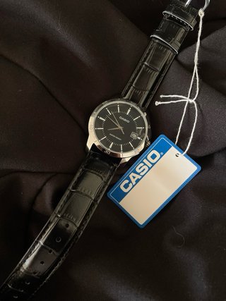 Relógio Casio Preto e Prata