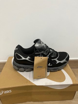 Zapatillas Asics Gel NYC Negro/Plata