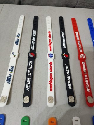 Lote 3 pulseras de silicona ajustables de la NBA
