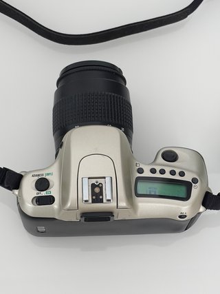 Cámara Analógica Nikon F50 Kit + Accesorios