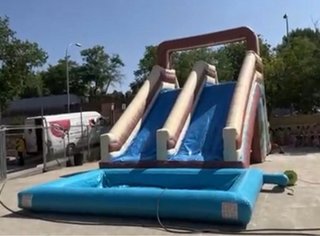 Castillos hinchables , toros mecánicos... eventos
