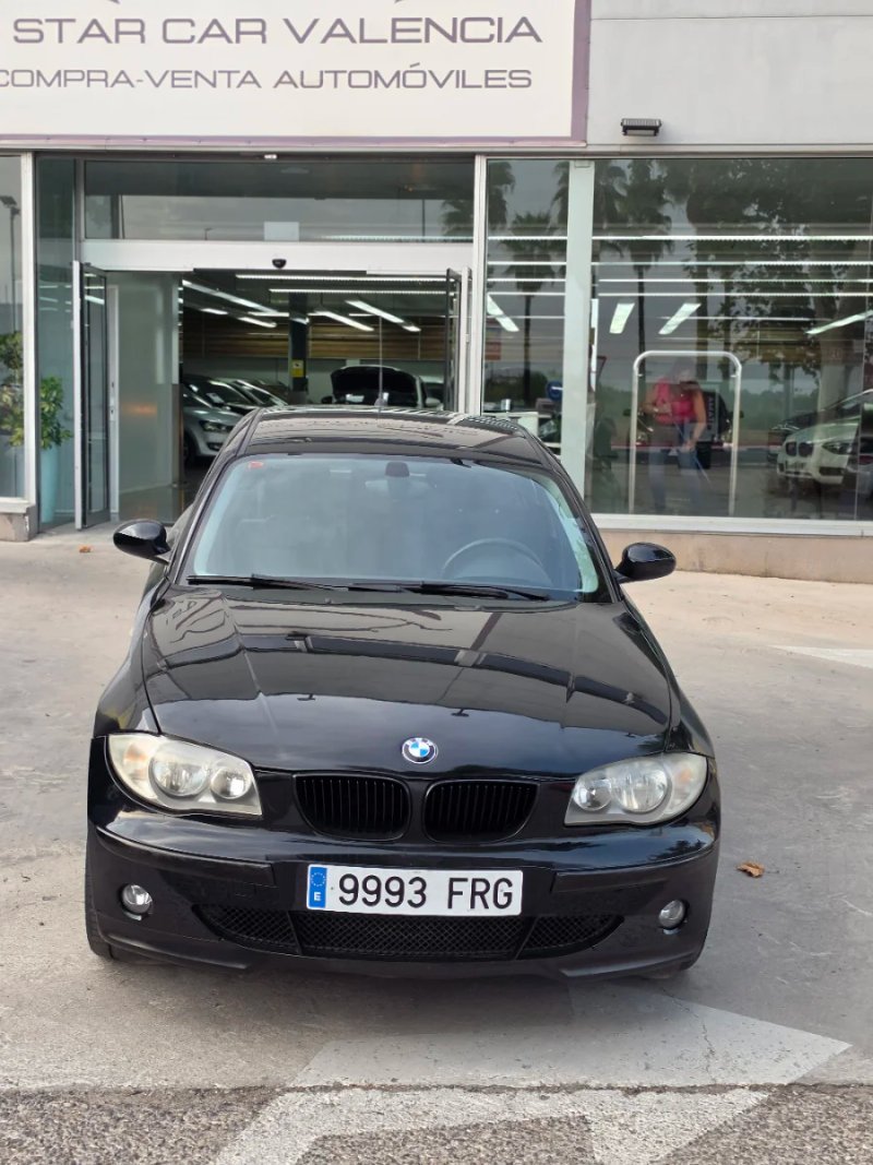 BMW Serie 1 118 d 2005, foto 2