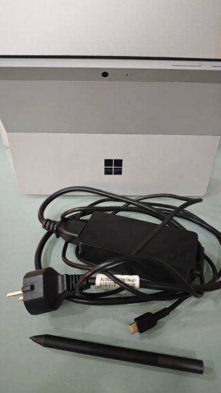 Microsoft Surface Go 3 con Teclado y Lápiz
