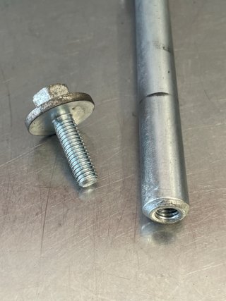 Eje Rueda Delantera KTM RC 125 2020
