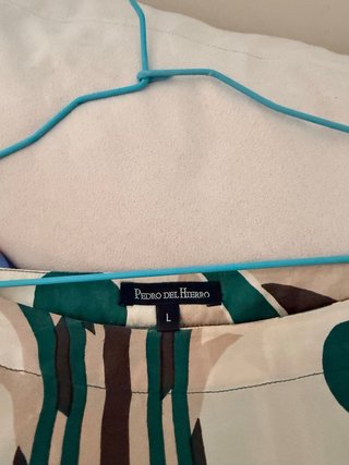Vestido de seda de Pedro del Hierro
