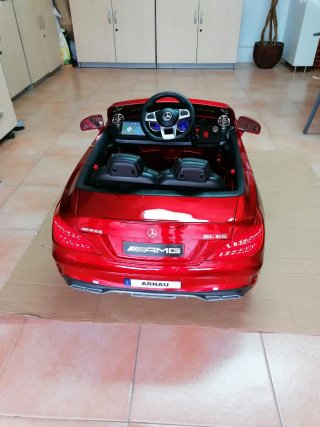 Coche eléctrico infantil Mercedes con mando