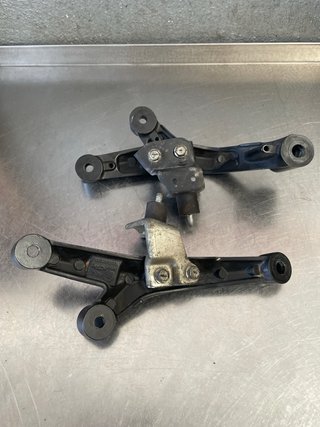 Soporte motor KTM RC 125 2020