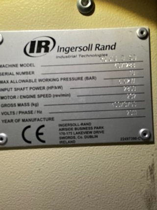 Compresor Ingersoll Rand + calderin + secador