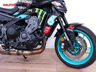 YAMAHA MT 09