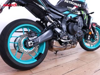 YAMAHA MT 09